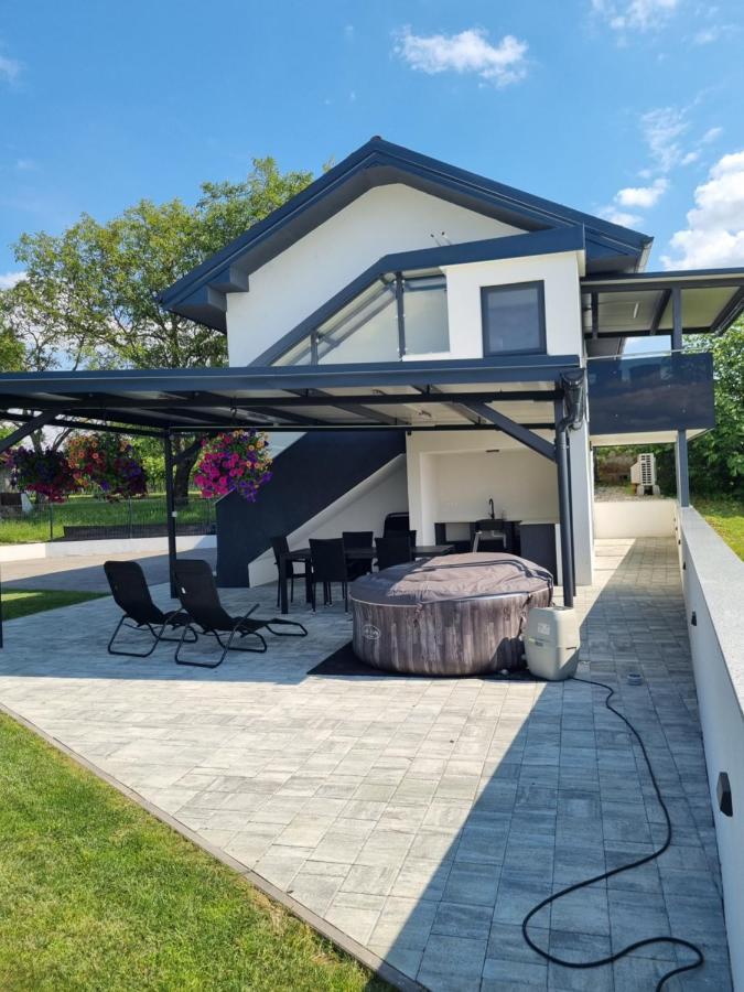 Villa Kuca Za Odmor Kodba Strigova Exterior foto